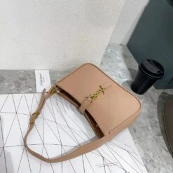 Mini Le5a7 Leather Shoulder Bag (25*7*14cm)(𝐌𝐢𝐧𝐢 𝐋𝐞𝟓𝐚𝟕 𝐥𝐞𝐚𝐭𝐡𝐞𝐫 𝐬𝐡𝐨𝐮𝐥𝐝𝐞𝐫 𝐛𝐚𝐠 25 7 14cm) -Best Household Items product name 1169387