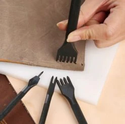 61 Pcs Leather Craft Tools Punch Kit Stitching Working Stitching Groover Sewing Set(62 Pcs Leather Craft Tools Punch Kit Stitching Working Stitching Groover Sewing Set) -Best Household Items product name 4166958