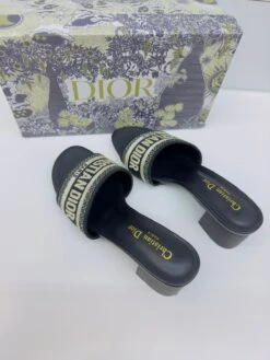 𝐂.𝐃 Dway Embroidered Logo Semi Heel Sandals(𝐂 𝐃 Dway Embroidered Logo Semi Heel Sandals) -Best Household Items product name 4376665