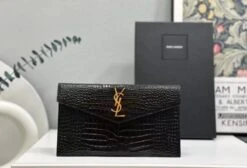 YSL Uptown Pouch In Crocodile Leather(Ysl Uptown Pouch In Crocodile Leather)