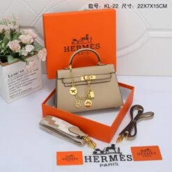 H Mini Bag (22*7*15cm)(𝐇 𝐌𝐢𝐧𝐢 𝐊𝐞𝐥𝐥𝐲) -Best Household Items product name 4834030