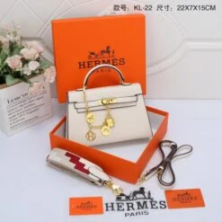 H Mini Bag (22*7*15cm)(𝐇 𝐌𝐢𝐧𝐢 𝐊𝐞𝐥𝐥𝐲) -Best Household Items product name 4889366