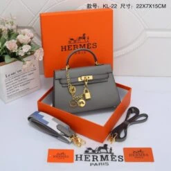 H Mini Bag (22*7*15cm)(𝐇 𝐌𝐢𝐧𝐢 𝐊𝐞𝐥𝐥𝐲) -Best Household Items product name 4909466