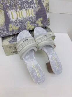 𝐂.𝐃 Dway Embroidered Logo Semi Heel Sandals(𝐂 𝐃 Dway Embroidered Logo Semi Heel Sandals) -Best Household Items product name 5199029