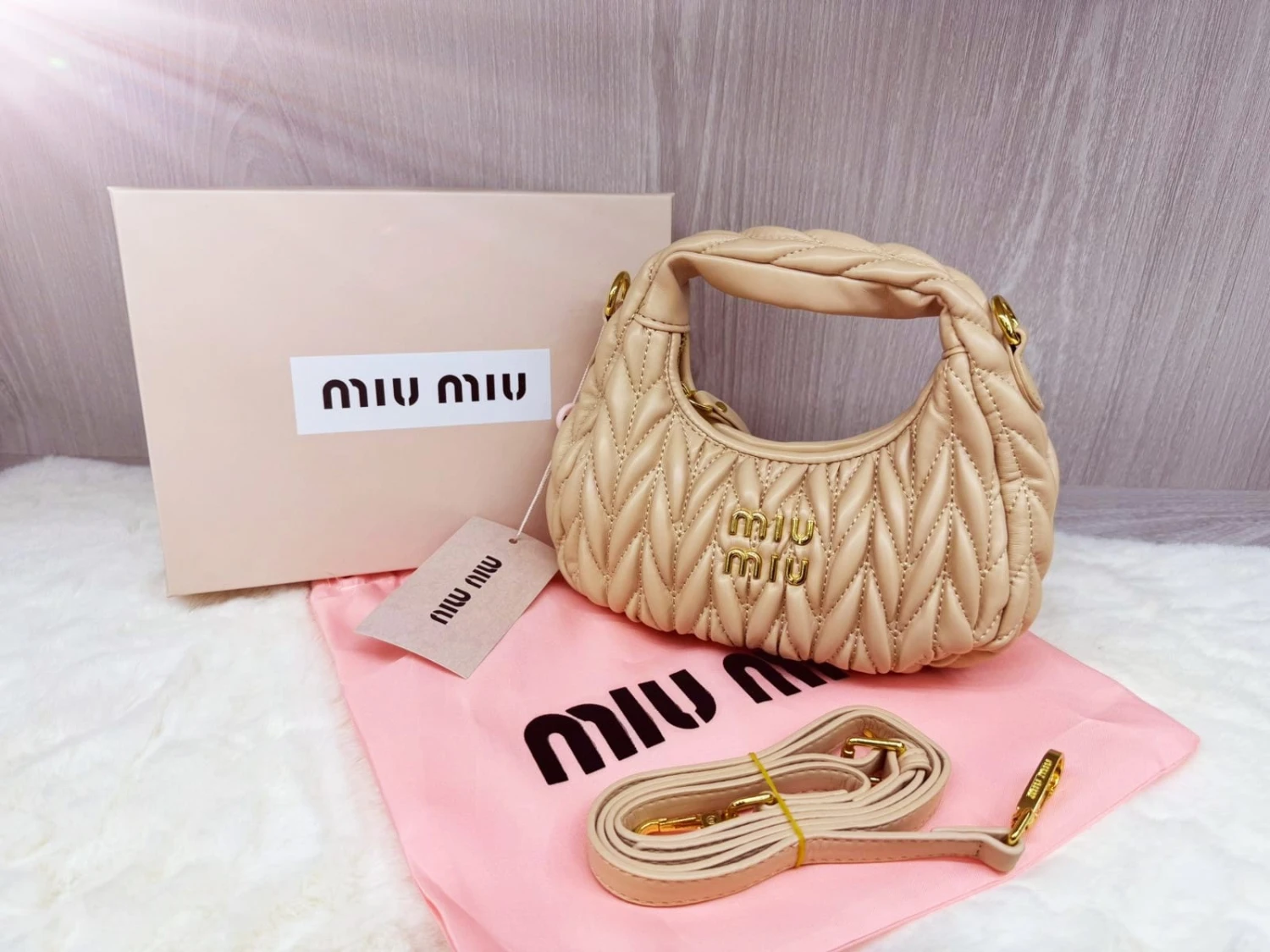 Miu Miu Wander Matelasse Nappa Leather Hobo Mini-bag(Miu Miu Wander Matelasse Nappa Leather Hobo Mini Bag) 6 Miu Miu Wander Matelasse Nappa Leather Hobo Mini-bag(Miu Miu Wander Matelasse Nappa Leather Hobo Mini Bag) - Image 4