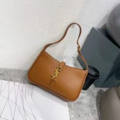 Mini Le5a7 Leather Shoulder Bag (25*7*14cm)(𝐌𝐢𝐧𝐢 𝐋𝐞𝟓𝐚𝟕 𝐥𝐞𝐚𝐭𝐡𝐞𝐫 𝐬𝐡𝐨𝐮𝐥𝐝𝐞𝐫 𝐛𝐚𝐠 25 7 14cm) -Best Household Items product name 6221515