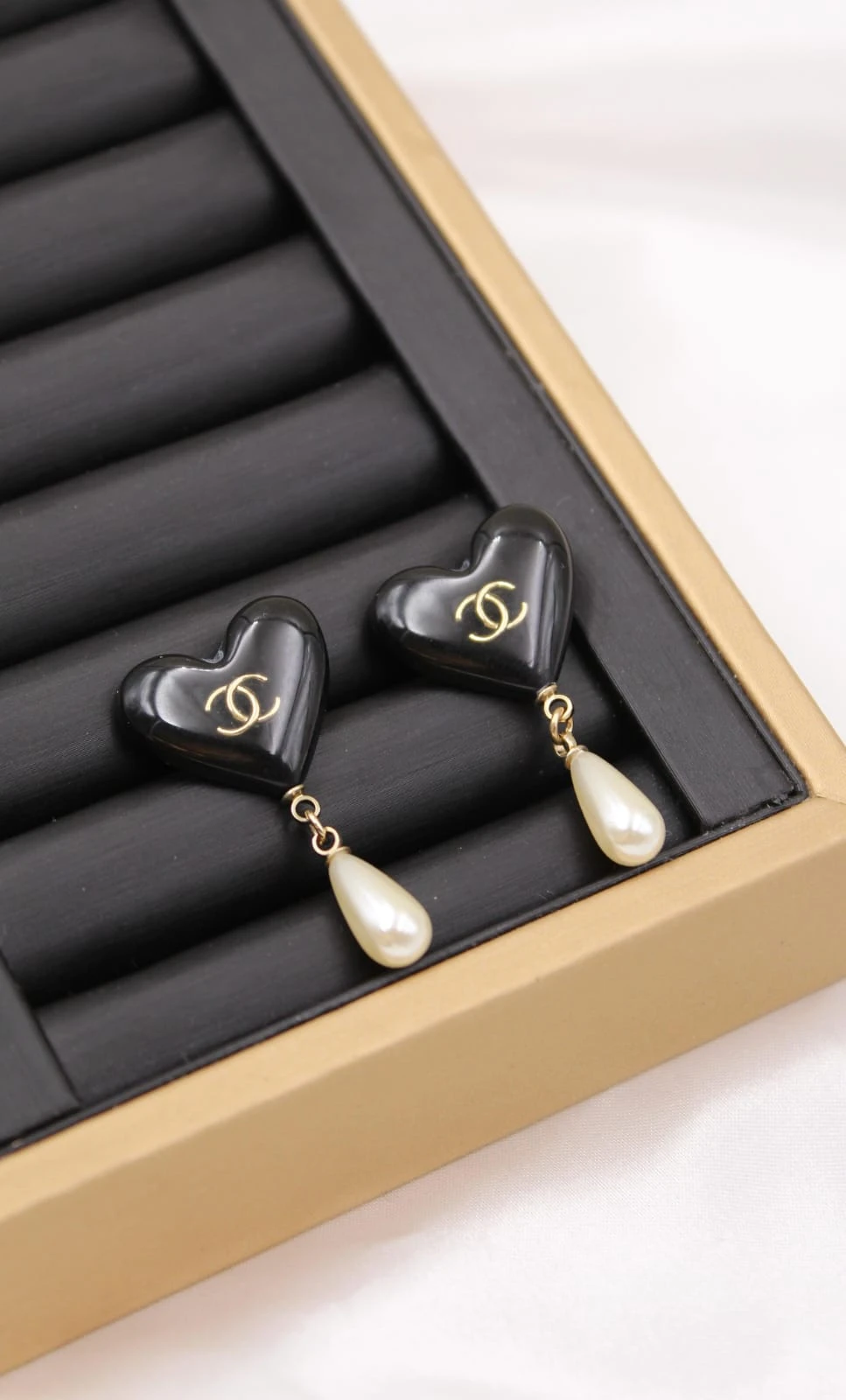 CH - CC Heart Pearl Drop Earrings(Ch Cc Heart Pearl Drop Earrings) 3 CH - CC Heart Pearl Drop Earrings(Ch Cc Heart Pearl Drop Earrings)