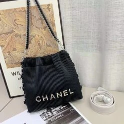 Chanel Bucket Shoulder Bag 28cm(Chanel Bucket Shoulder Bag) -Best Household Items product name 6823063