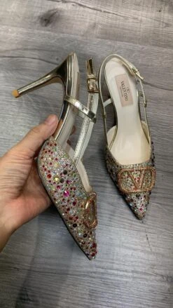 V Buckle High Heeled Crystal Sandals(High Heeled Crystal Sandals For Women)