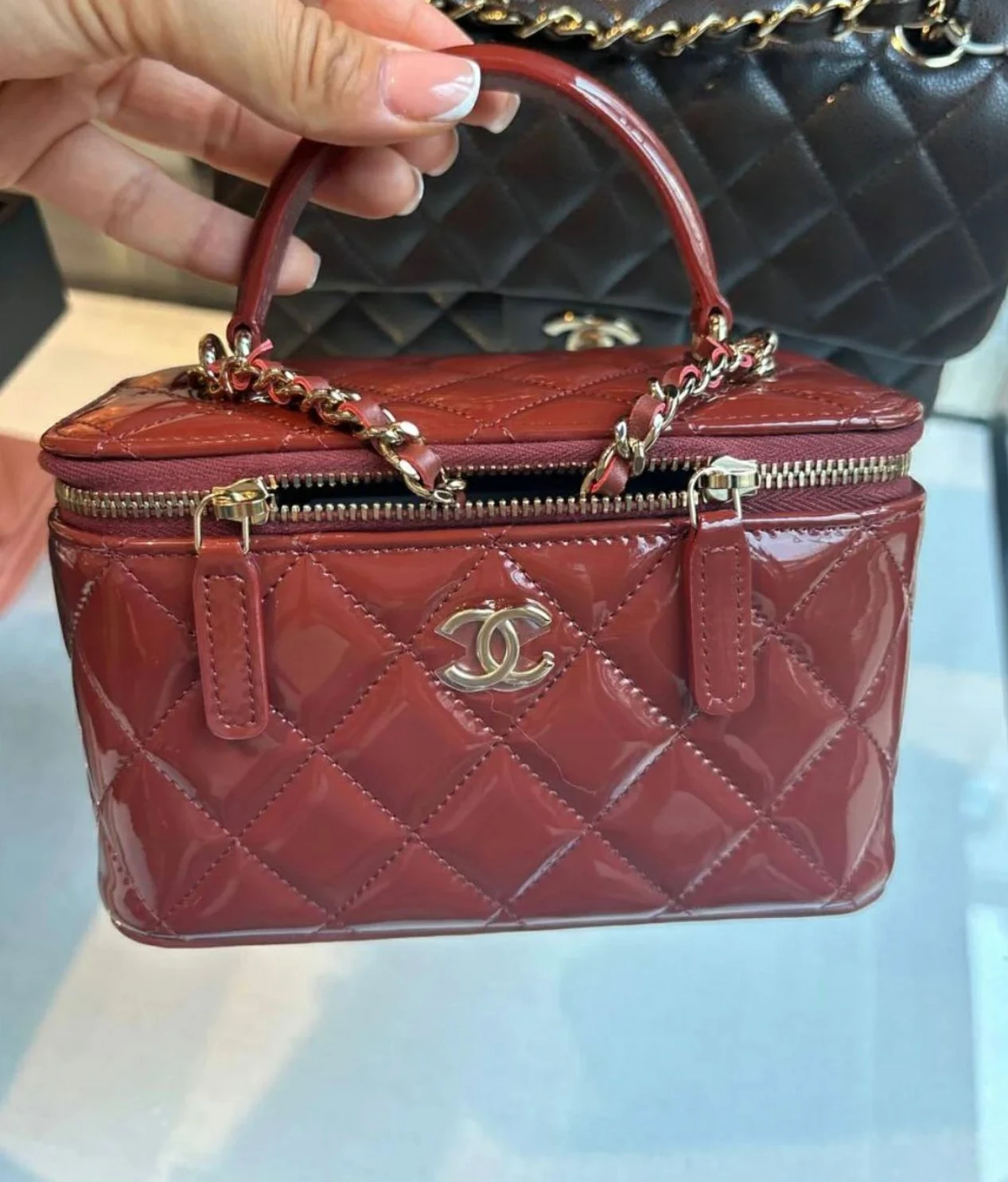 CH Vanity Bag In Shiny Leather(Ch Vanity Bag In Shiny Leather)