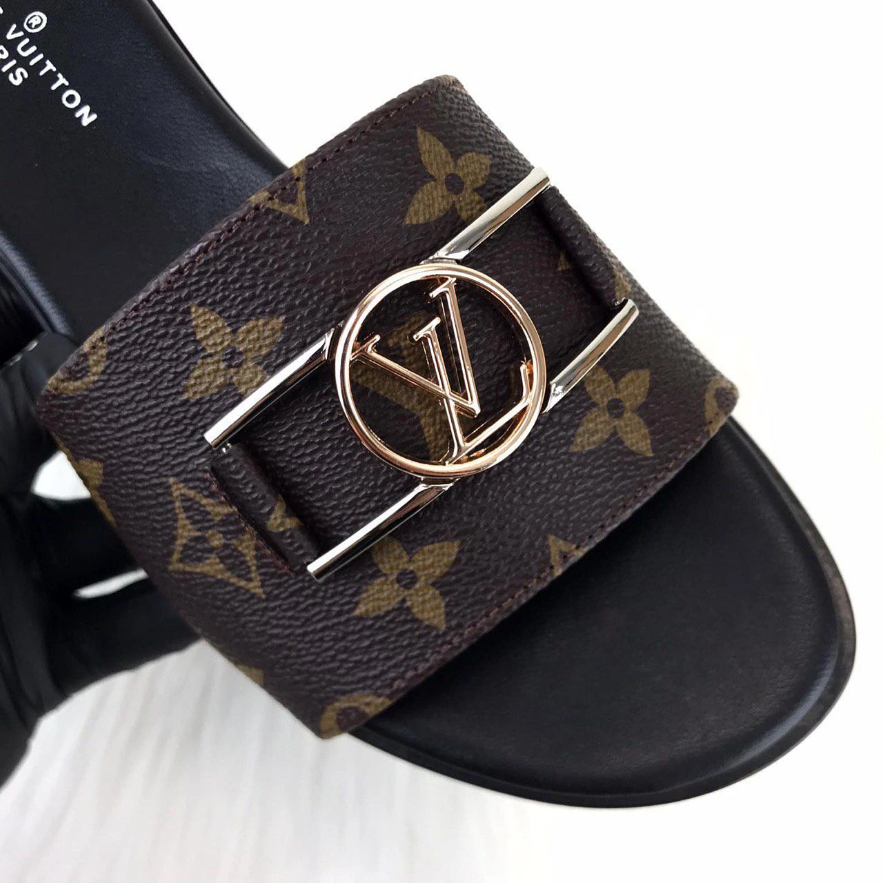 ππ Lock It Mules Flat Slippers In Monogram Canvas For Women(ππ Lock It Mules Flat Slippers In Monogram Canvas For Women) 7 ππ Lock It Mules Flat Slippers In Monogram Canvas For Women(ππ Lock It Mules Flat Slippers In Monogram Canvas For Women) - Image 5