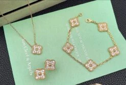 VCA Vintage Pendant Necklace Set(Vca Vintage Alhambra Pendant Necklace Set) -Best Household Items product name 9971307